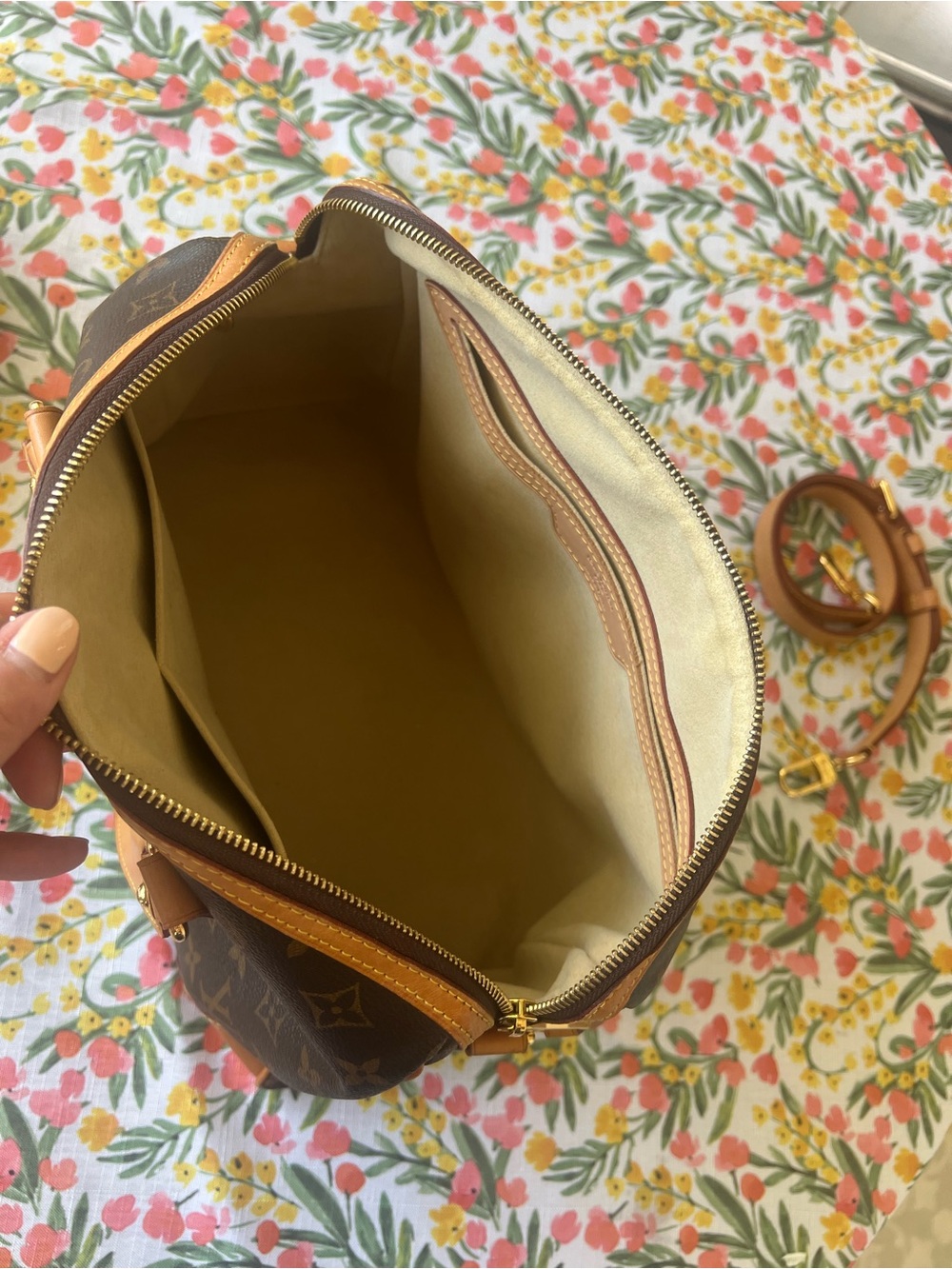 Louis Vuitton Brown Monogram Satchel with Tan Trim - Picture 15 of 16